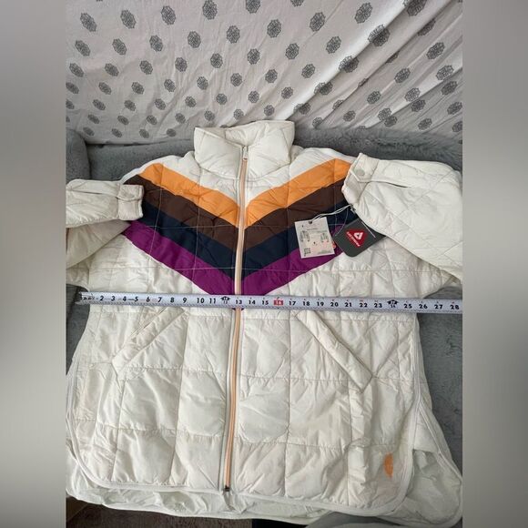 NWT FP Movement x Hatch Printed Puffer Jacket size Medium maternity - Picture 6 of 15